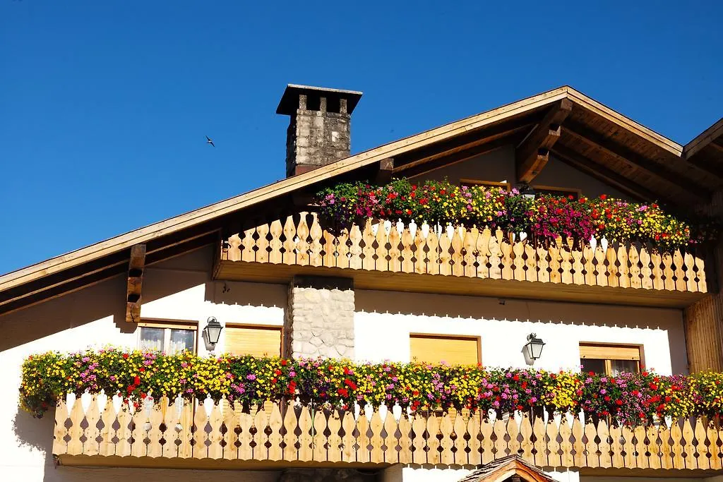 Rifugio Palafavera Zoldo Alto Bed & Breakfast